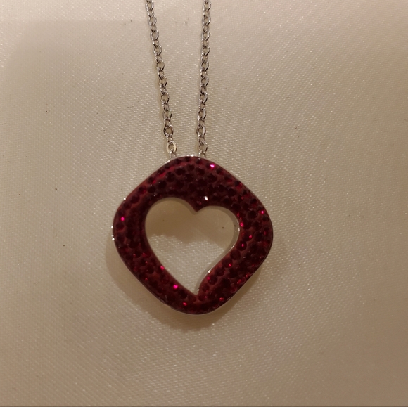 SWAROVSKI HEART NECKLACE - Picture 6 of 7